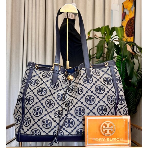 ✺ AUTHENTIC TORY BURCH BLUE AND CREAM MONOGRAM SHOULDER BAG - Picture 1 of 14